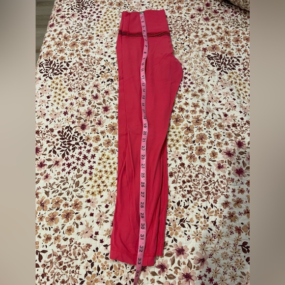 Lululemon Align Leggings Size 8 Barbie Boom Juice bright pink - Picture 11 of 12